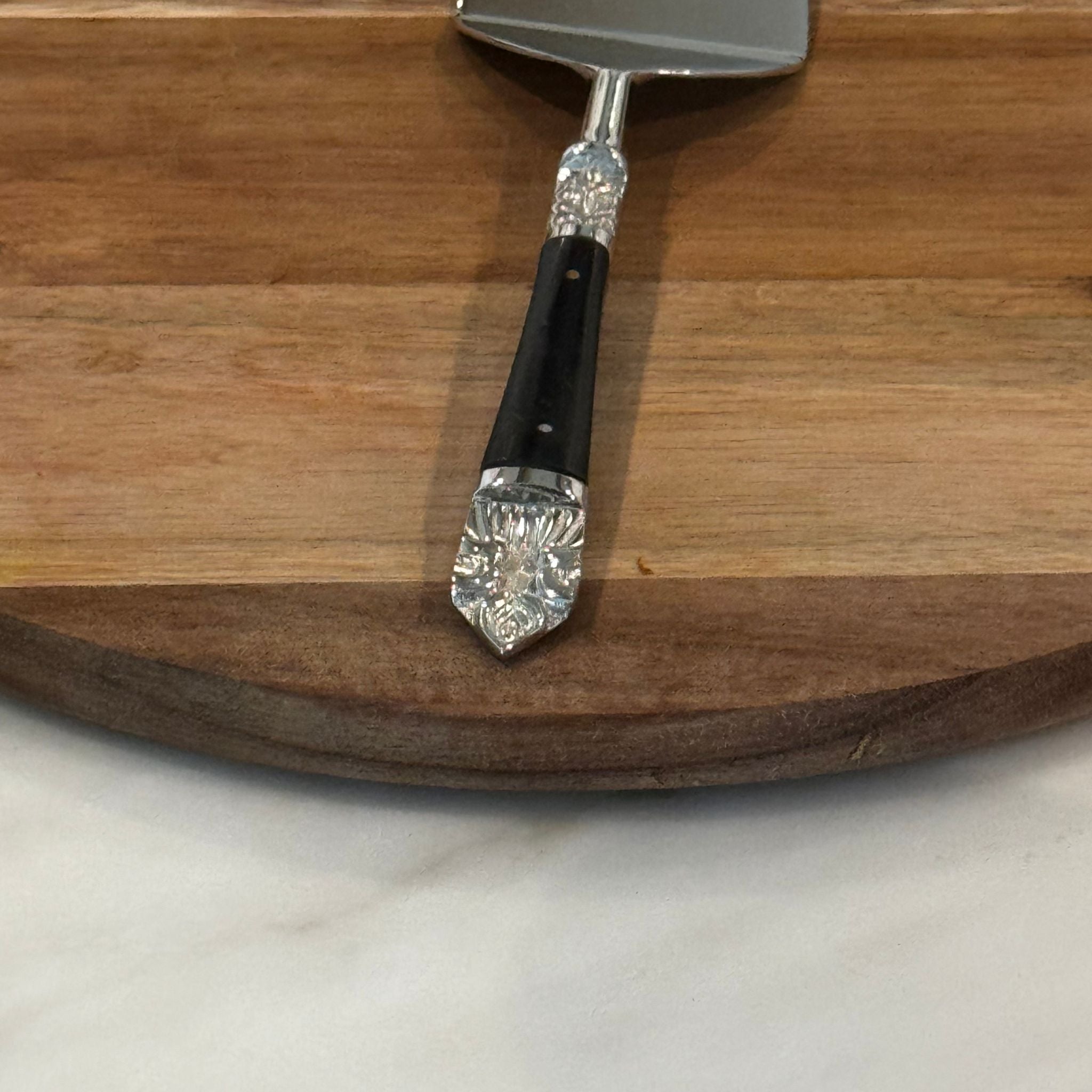 Royal Cake Server
