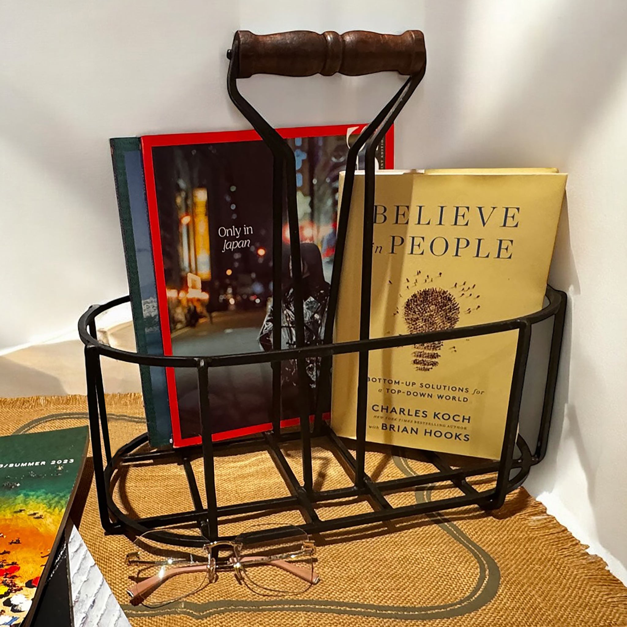 Iron Magazine Holder