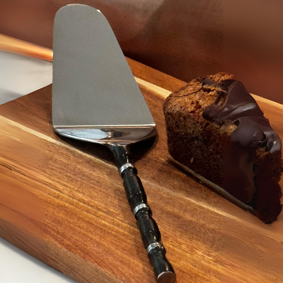 Reed Cake Server