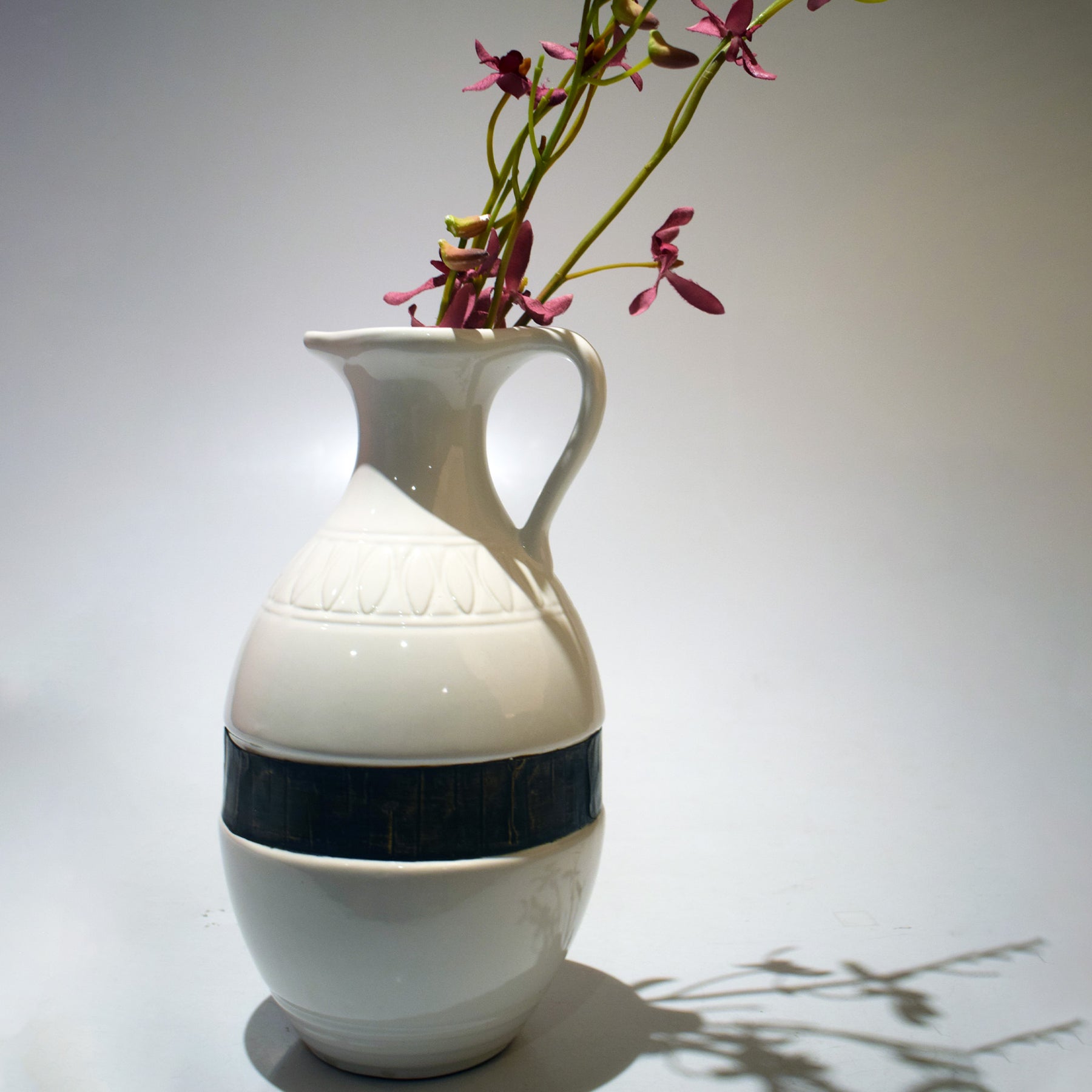 Urban Pitcher Vase – Stoneware with Glazed Design and Metal Accent